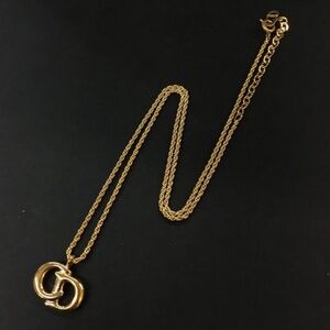 Christian Dior Necklace ✨